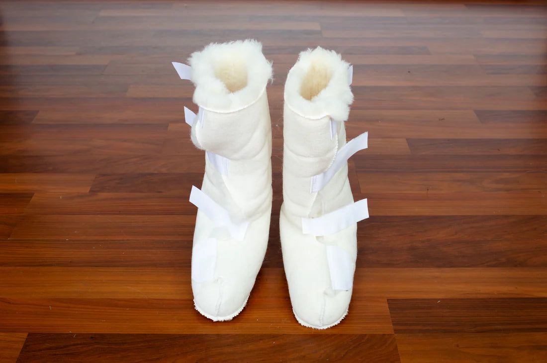 Sheep Wool Knee-High Boot, Medical/Therapeutic Purpose