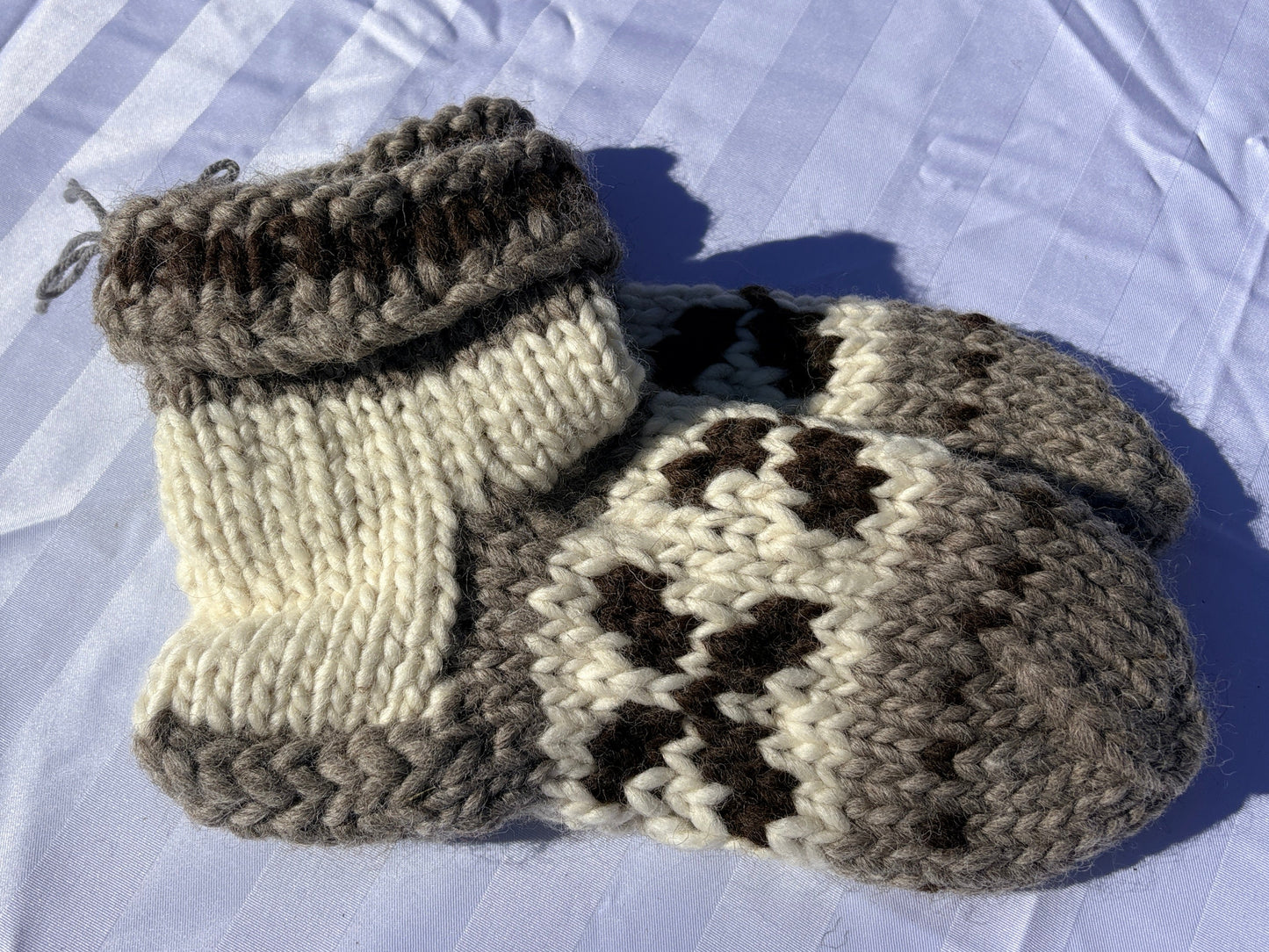 Authentic Cowichan Knit Socks (Women's 9-10/ Mens's 8-10)