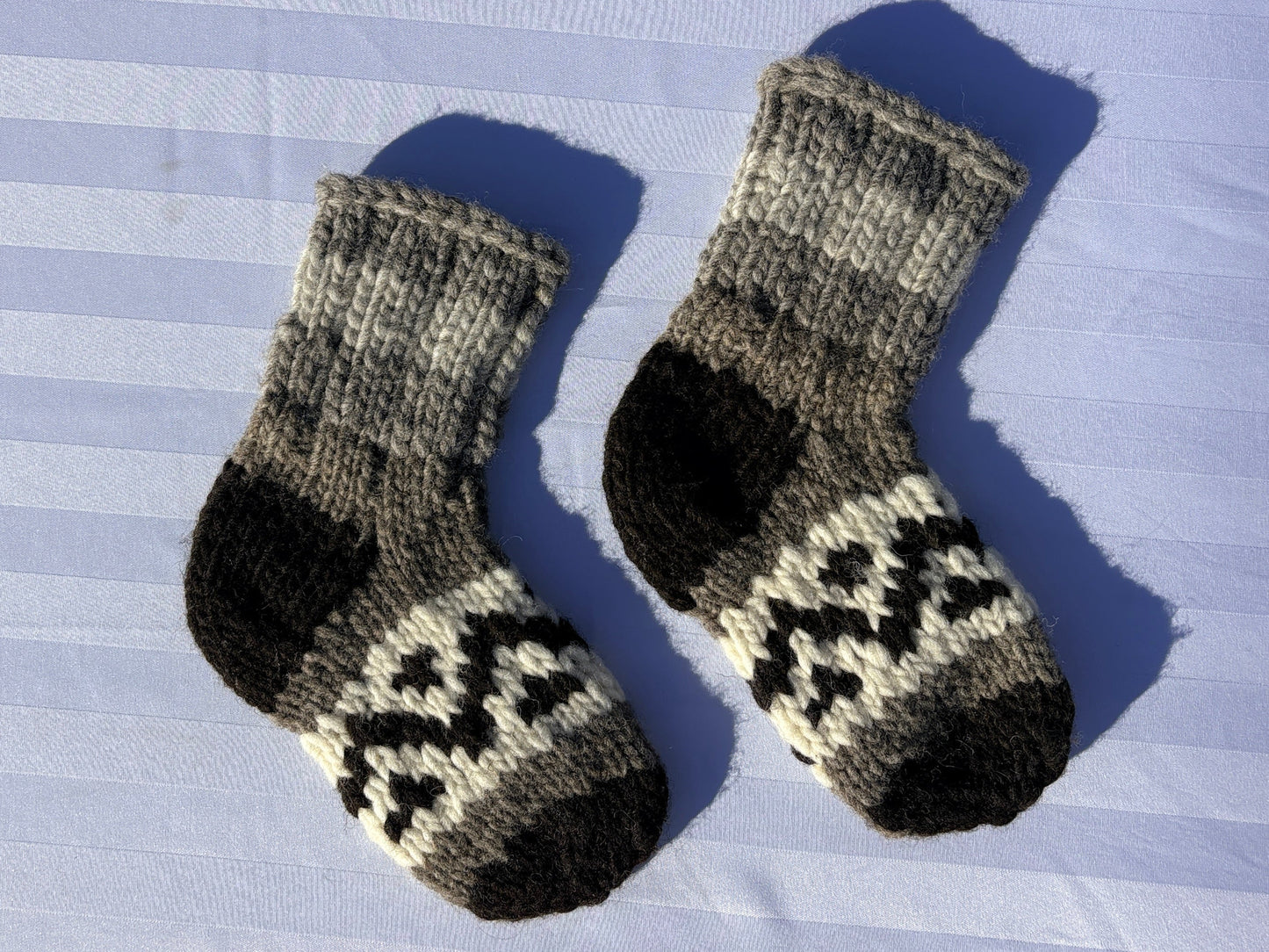 Authentic Cowichan Knit Socks (Women's 5.5-7)