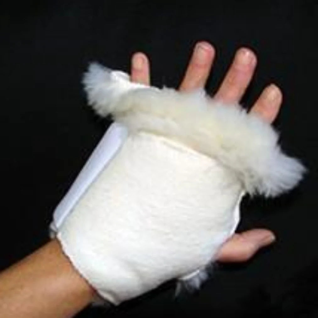 WOOL HAND PROTECTOR