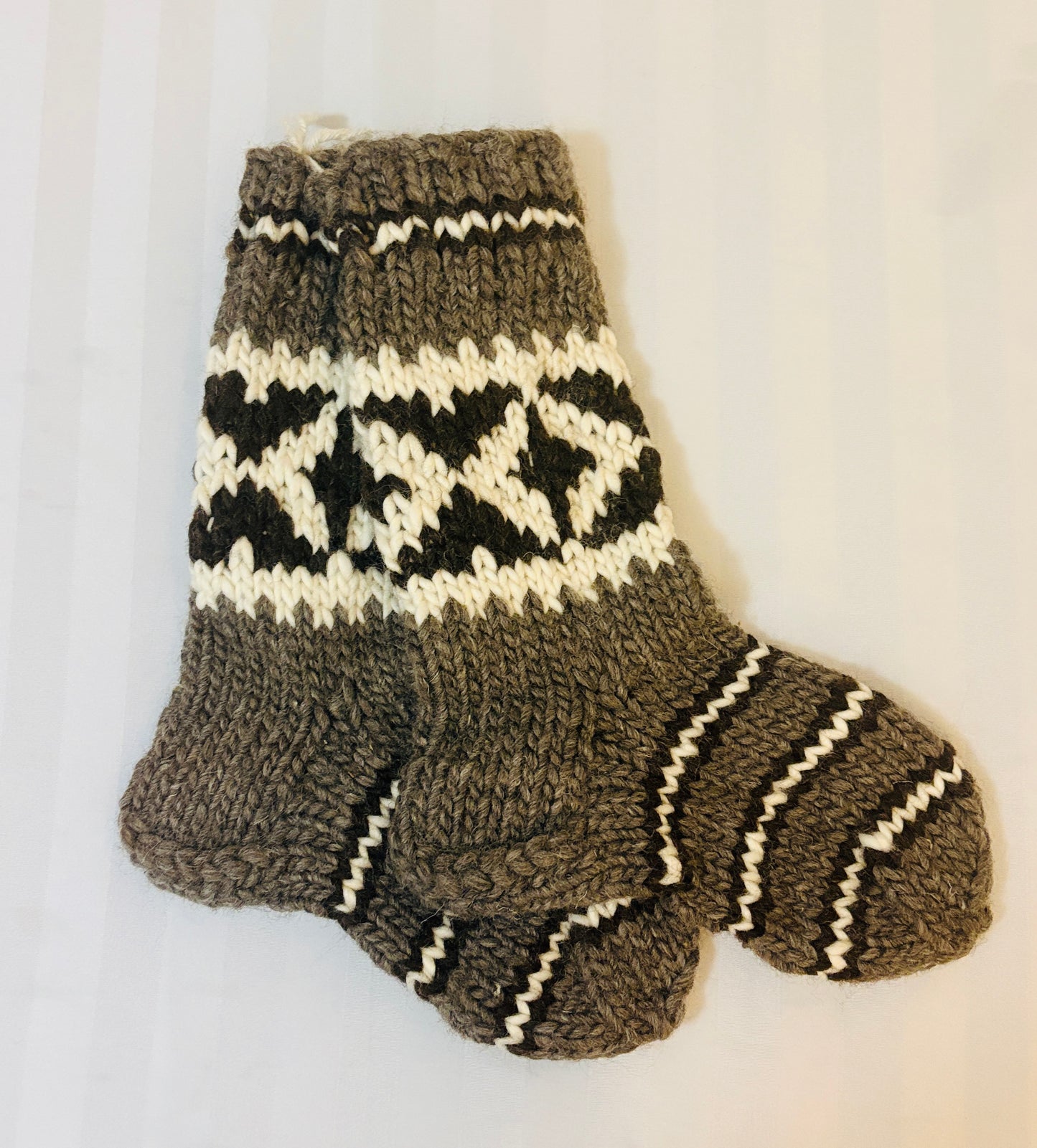 Authentic Cowichan Valley Knit Slippers (Approx Women's 10–11 / Men’s 8–9)